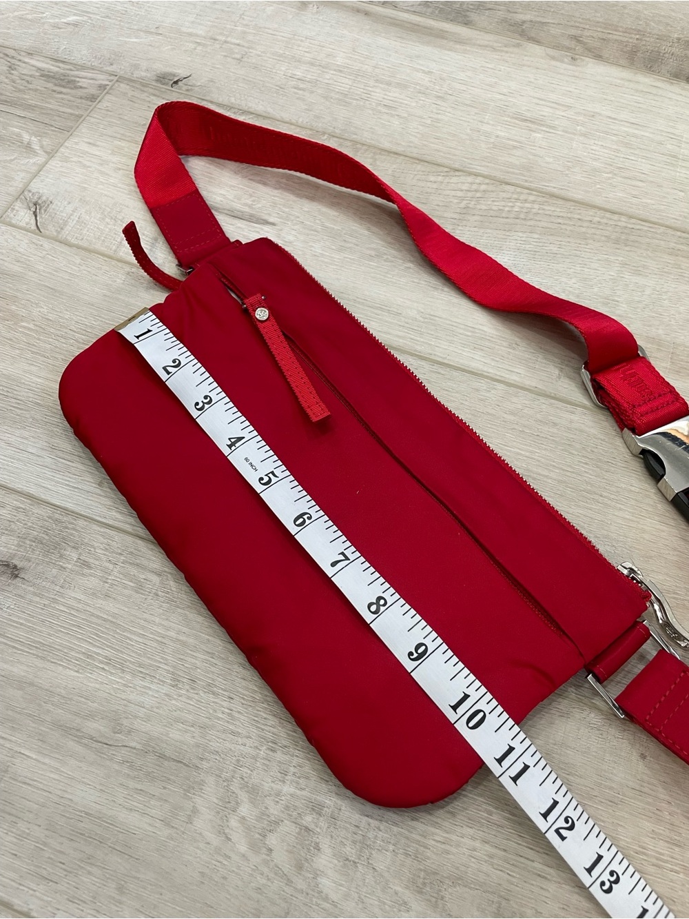 LULULEMON Travel Pooch VII Fanny Pack Waist Bag Dog Walking Hiking Pouch Red - Picture 3 of 12
